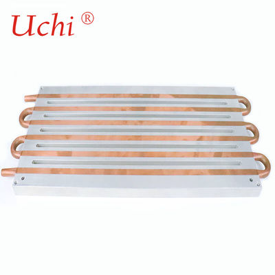 精密は電力増幅器のための水によって冷却された冷たい版脱熱器を機械で造った